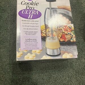 Cookie Pro Ultra II Cookie Press - Silver and Black